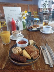 free breakfast for every guest who stays in our hostel to explore snowdonia
